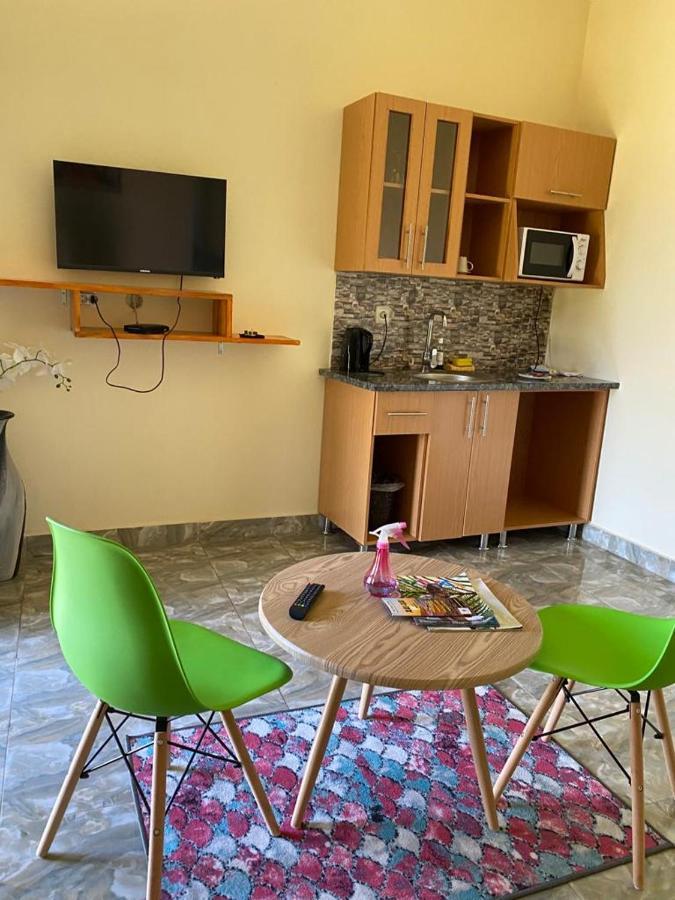 Elite Servicos - Acomodacao Familiar Maputo Exteriér fotografie